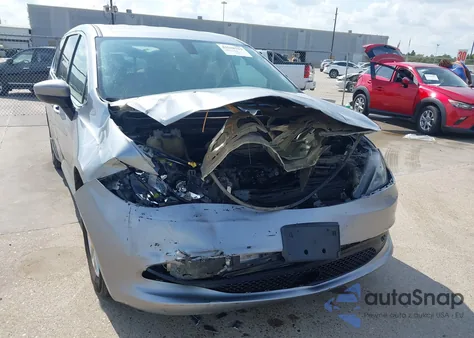 2021 Chrysler Voyager Lx из США, поврежденный, VIN 2C4RC1CGXMR580270